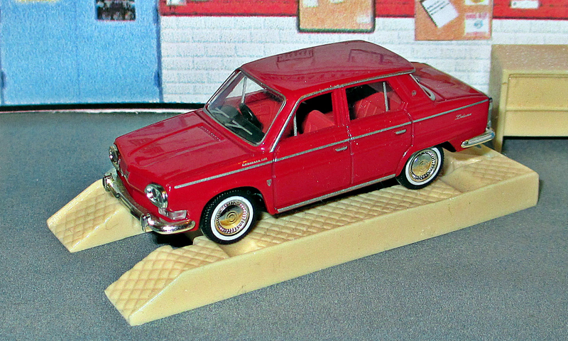 Illustration for article titled Land of the Rising Sun-Day: Toyota's French Cousin - the Hino Contessa